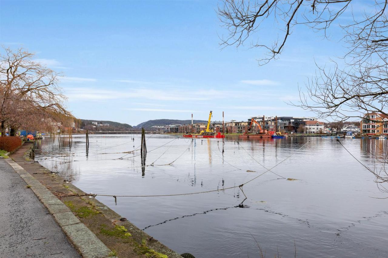Stylish Apartment With Beautiful Views Of The River, Beach Nearby Кристиансанд Экстерьер фото